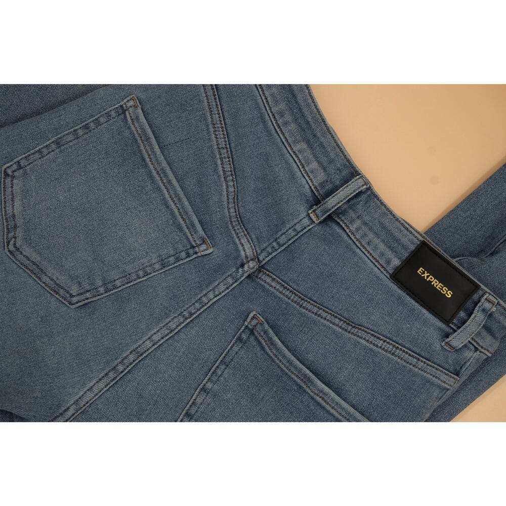 Express Curvy Modern Straight Super High Rise Jeans Light Wash Raw Hem Size 2R - Picture 8 of 8